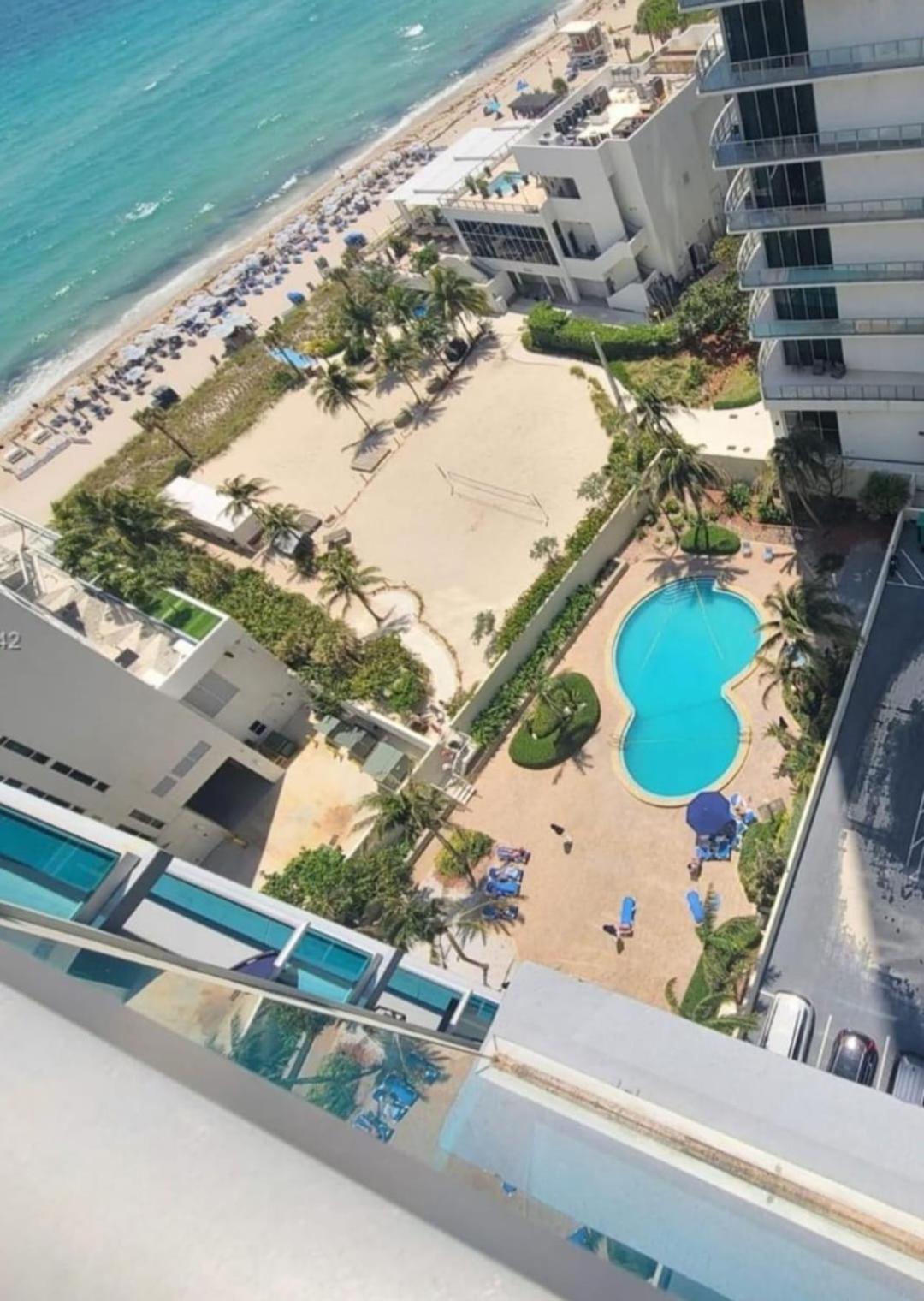 Cozy Ocean View Apartment By Miami Te Espera - Hallandale 11E Hollywood Exterior photo